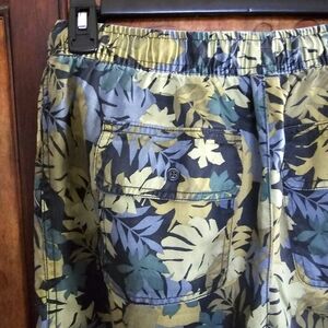 Leaf Print Cargo Joggers